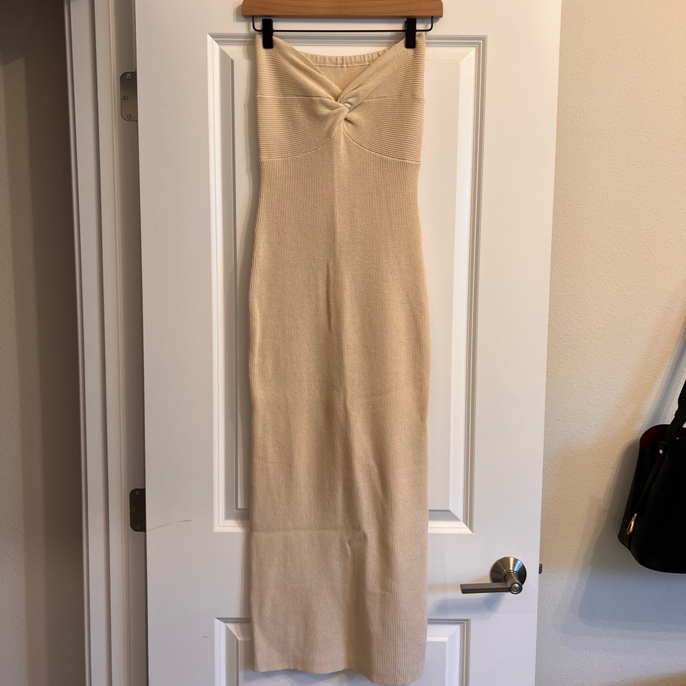 Ribbed knit bodycon dress
